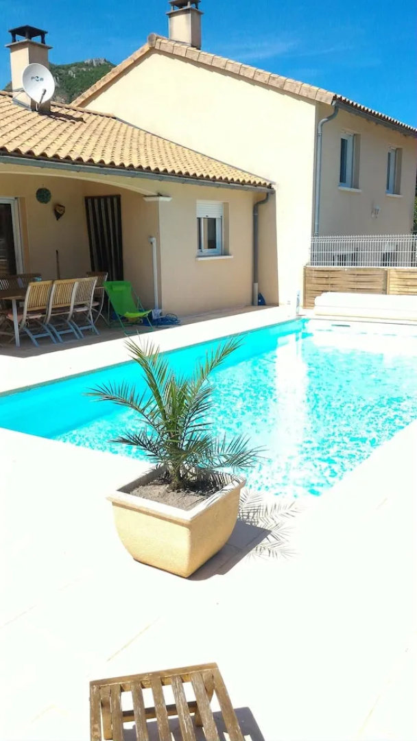 Villa With 3 Bedrooms in Millau, With Private Pool, Furnished Terrace and Wifi