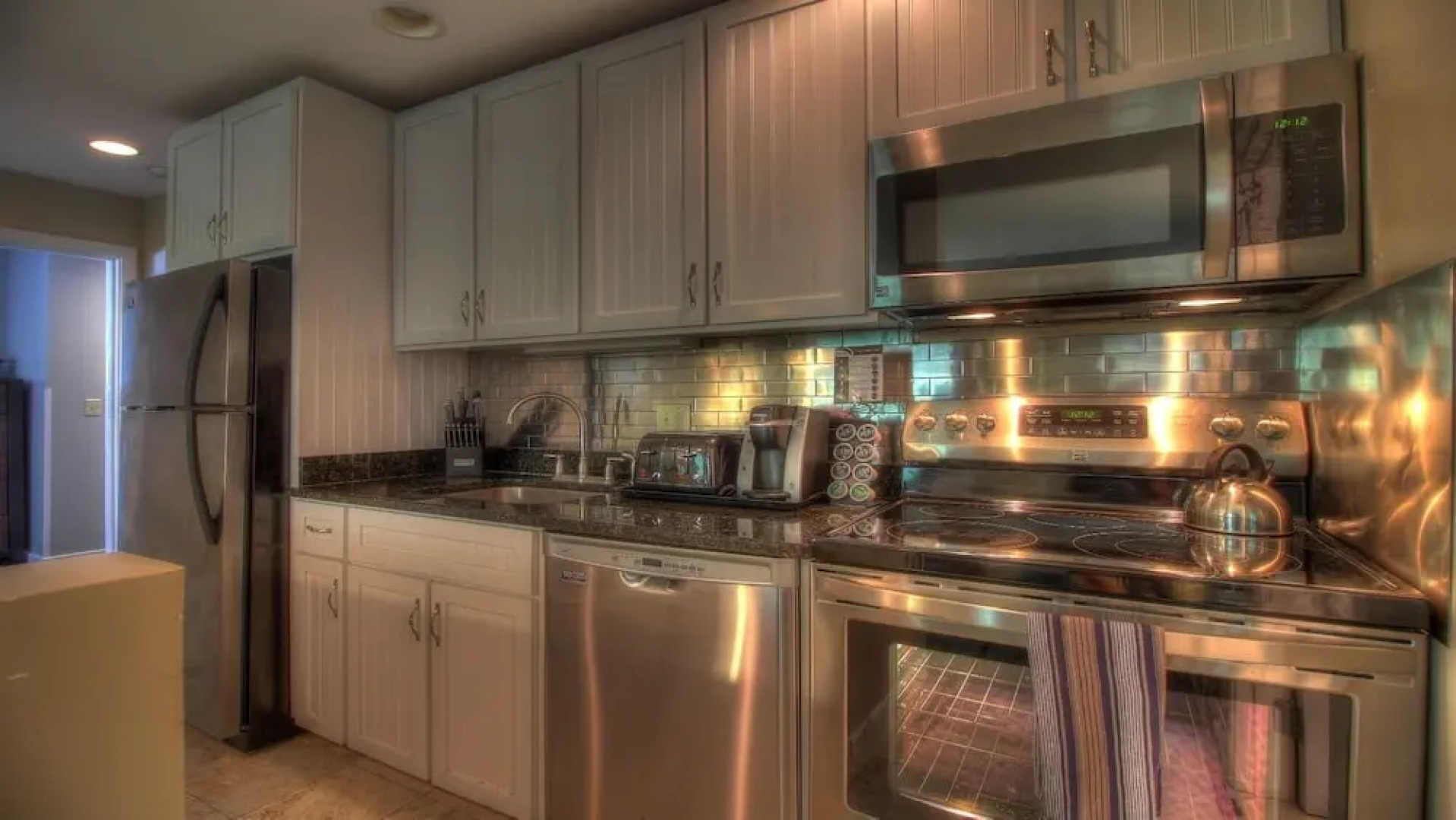 Killington Center Suite:  Perfect for families!  Sleeps 10 in 3BR/2BA renovated condo