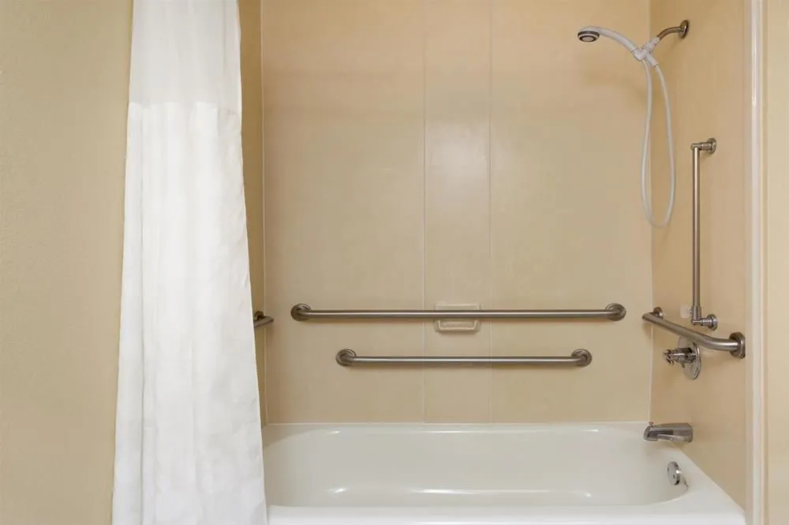 Ramada Limited Locust Grove