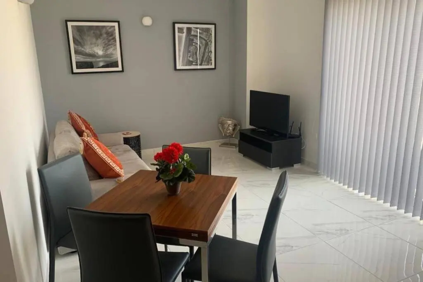 Willeg Retreats 7A . 1 Bedroom Luxury Flat . Stunning Views