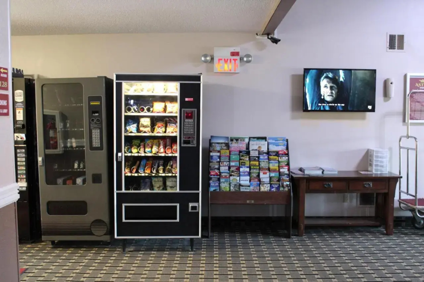 Select Inn Maple Grove