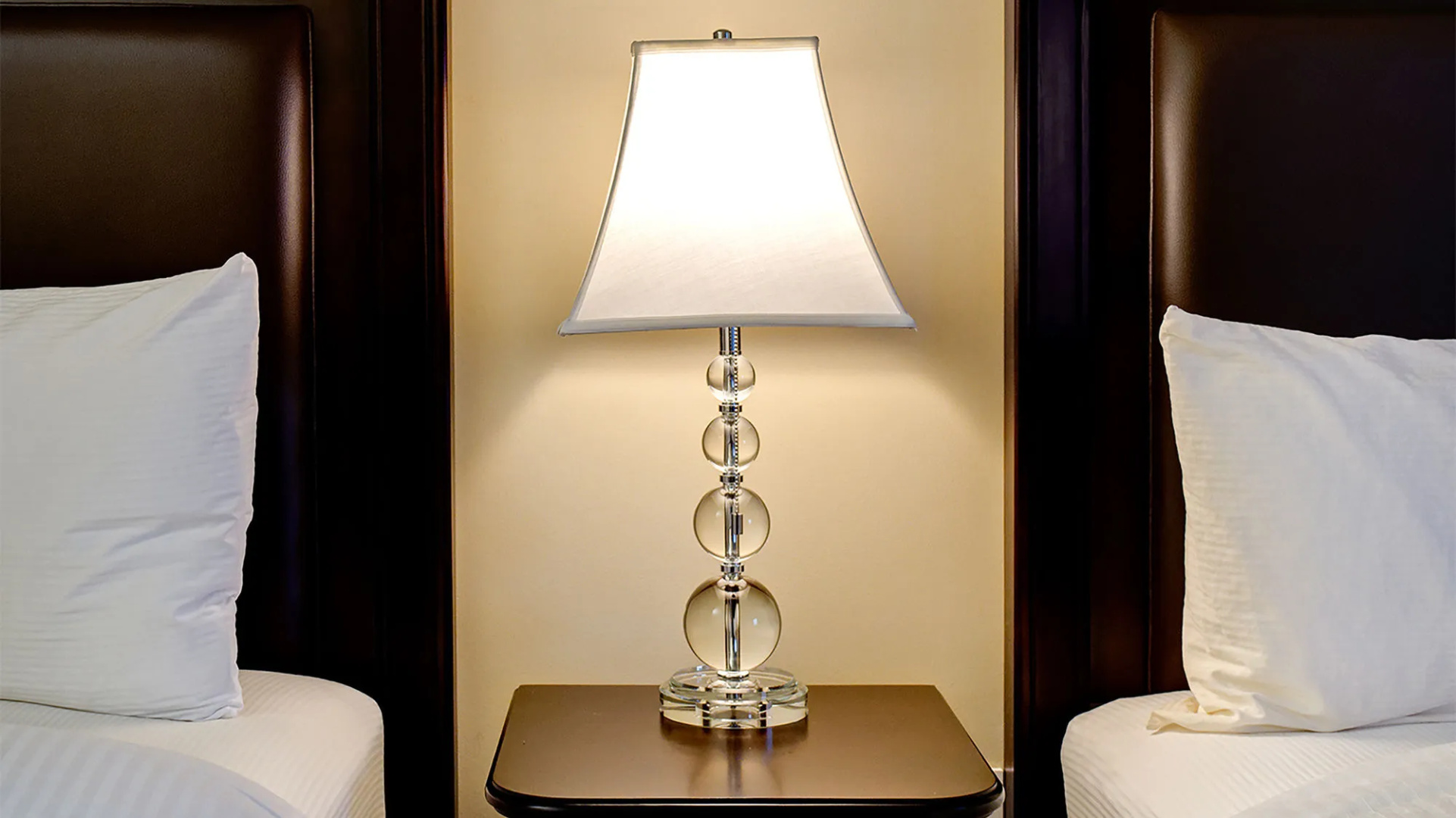 Bella Vista Hotel & Suites