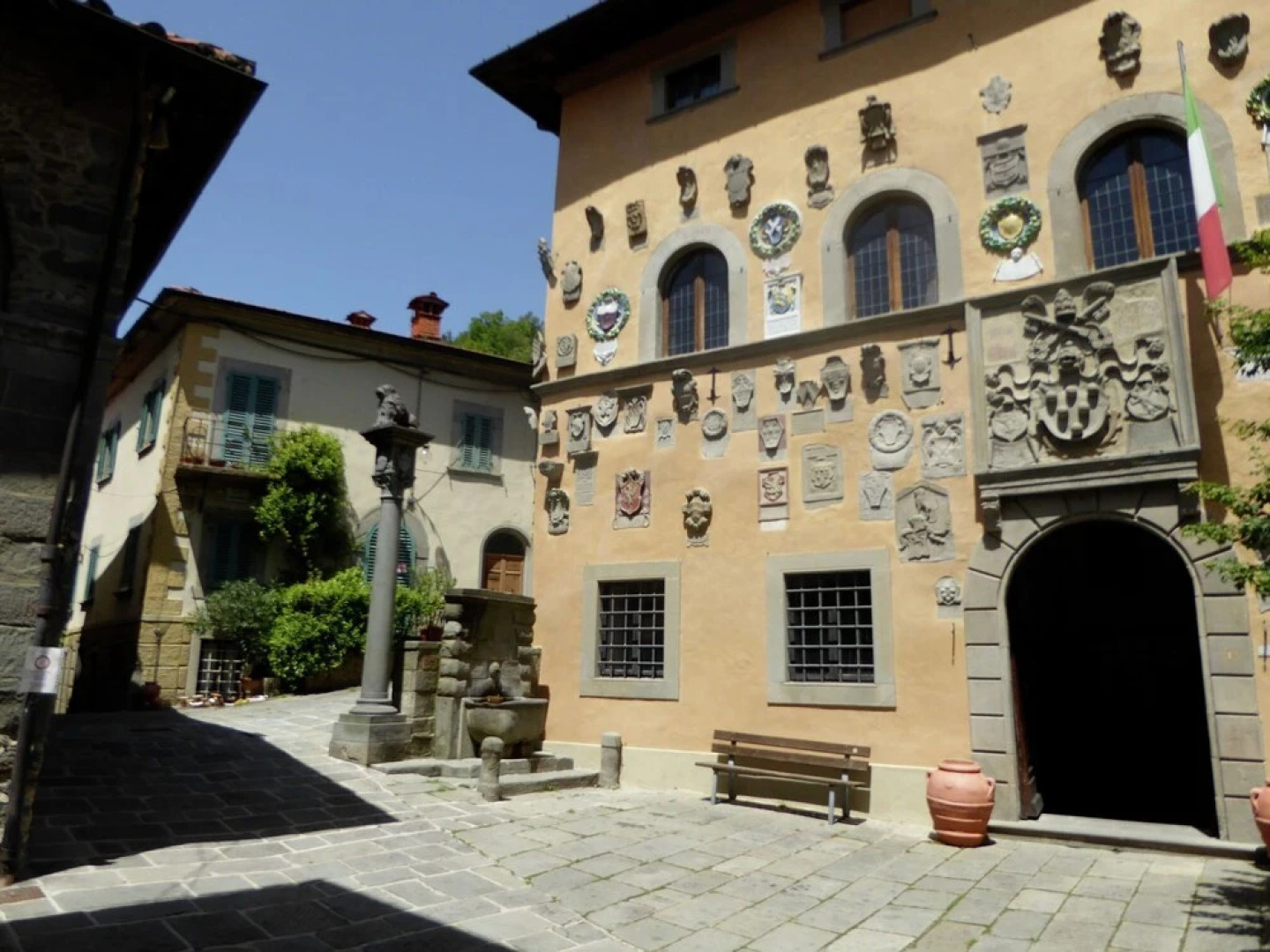 Rustically Decorated, Stylish Property