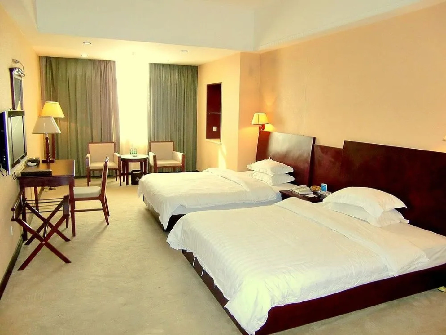 Yangjiang Jiayue Hotel