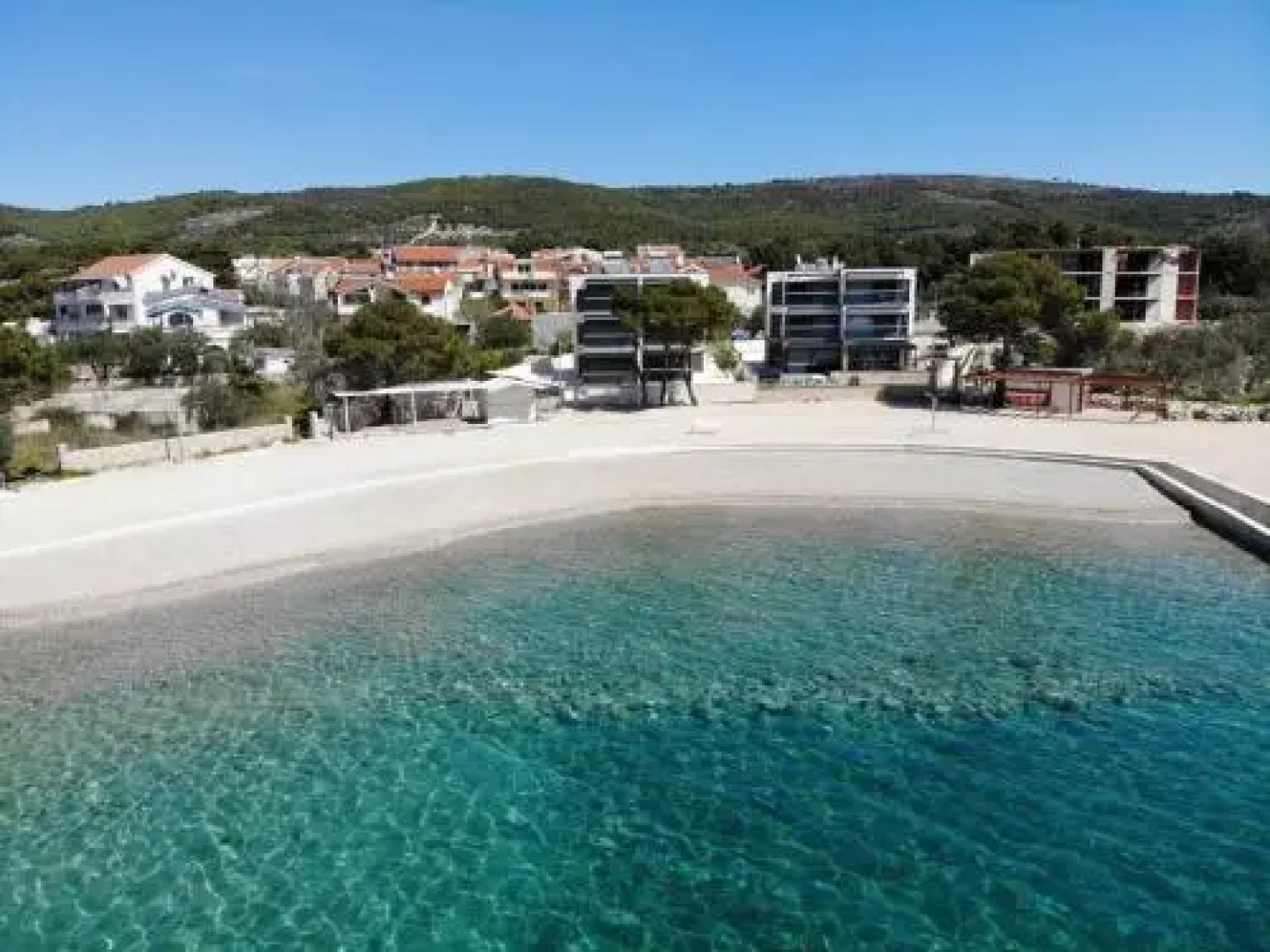 Apartments Mali Mate