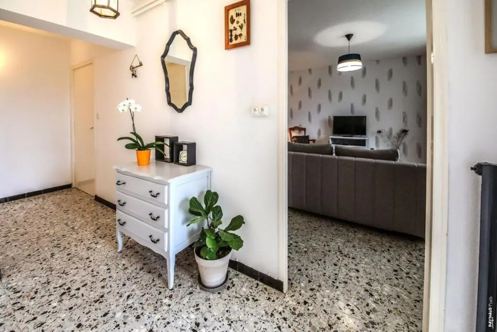 JOLI APPARTEMENT - PISCINE - 68m2 - GAILLAC