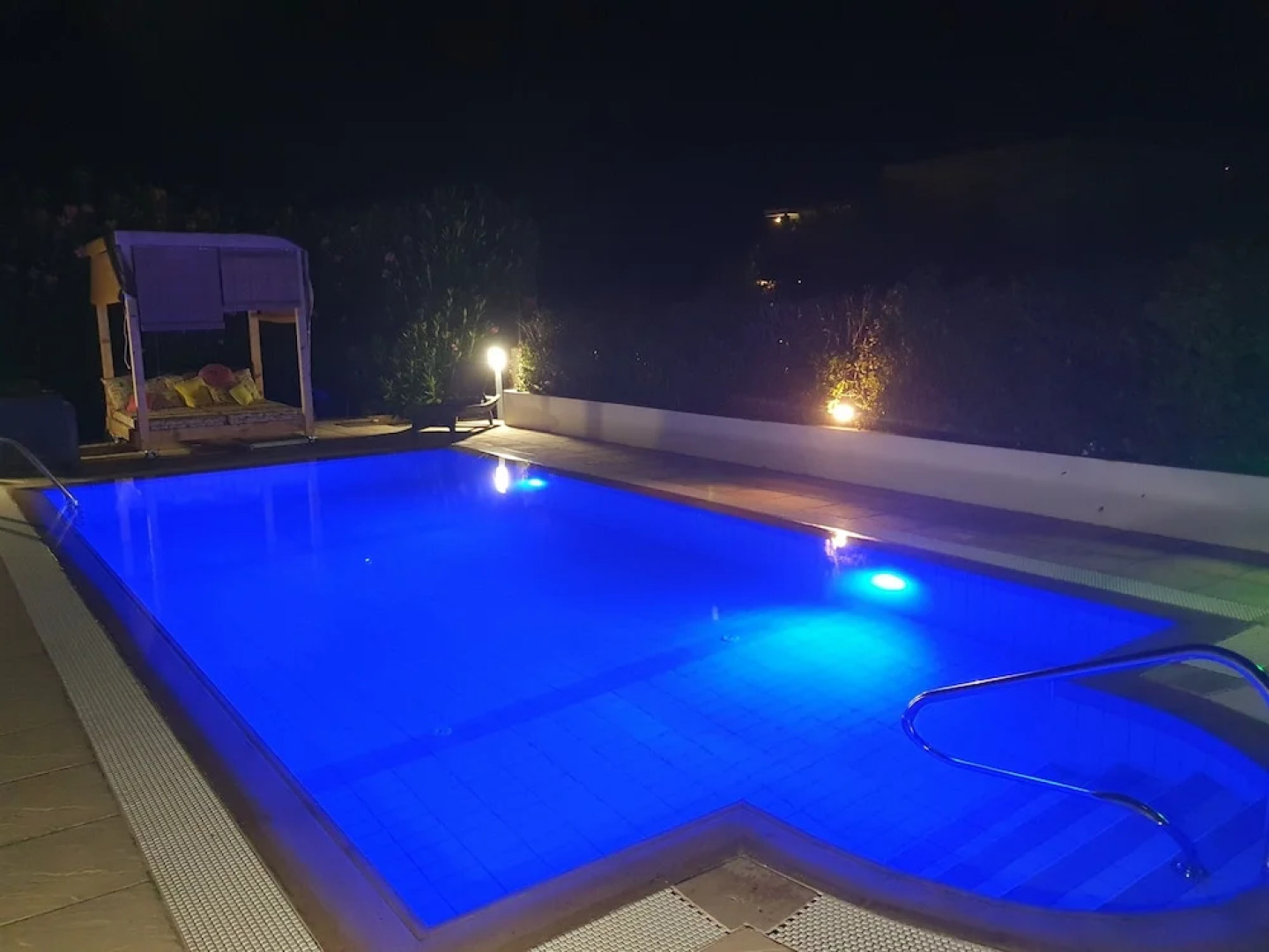 Inviting 3-bed Villa in Kayalar