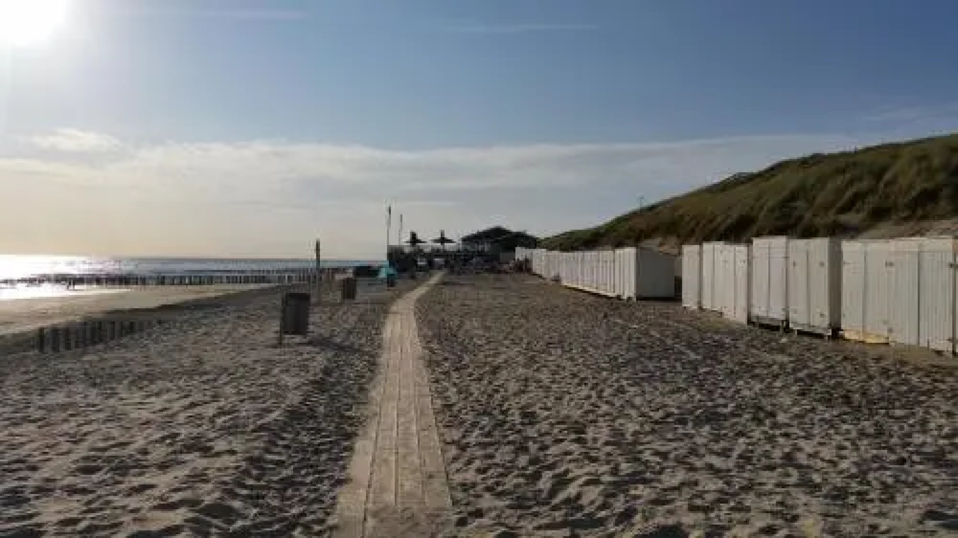 HUIS MARIANNE Bed by the Sea