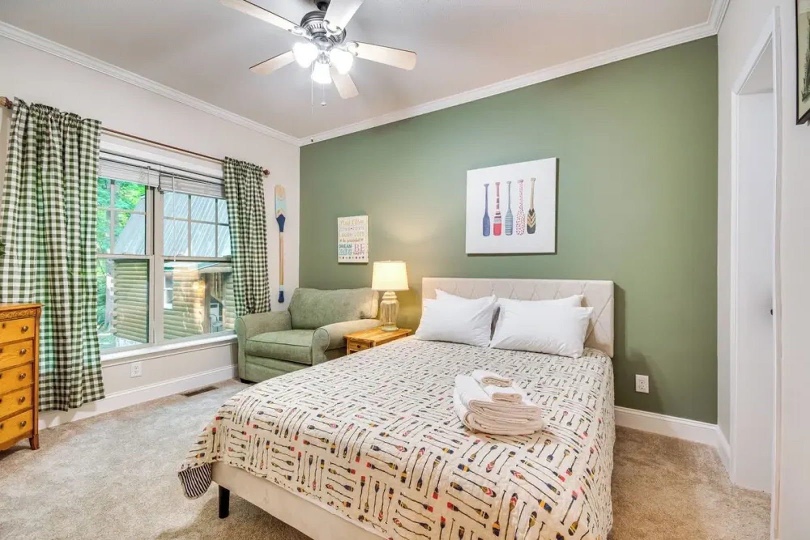 Sandy Beach, Fun Games & Barn: Lake Lure Gem!