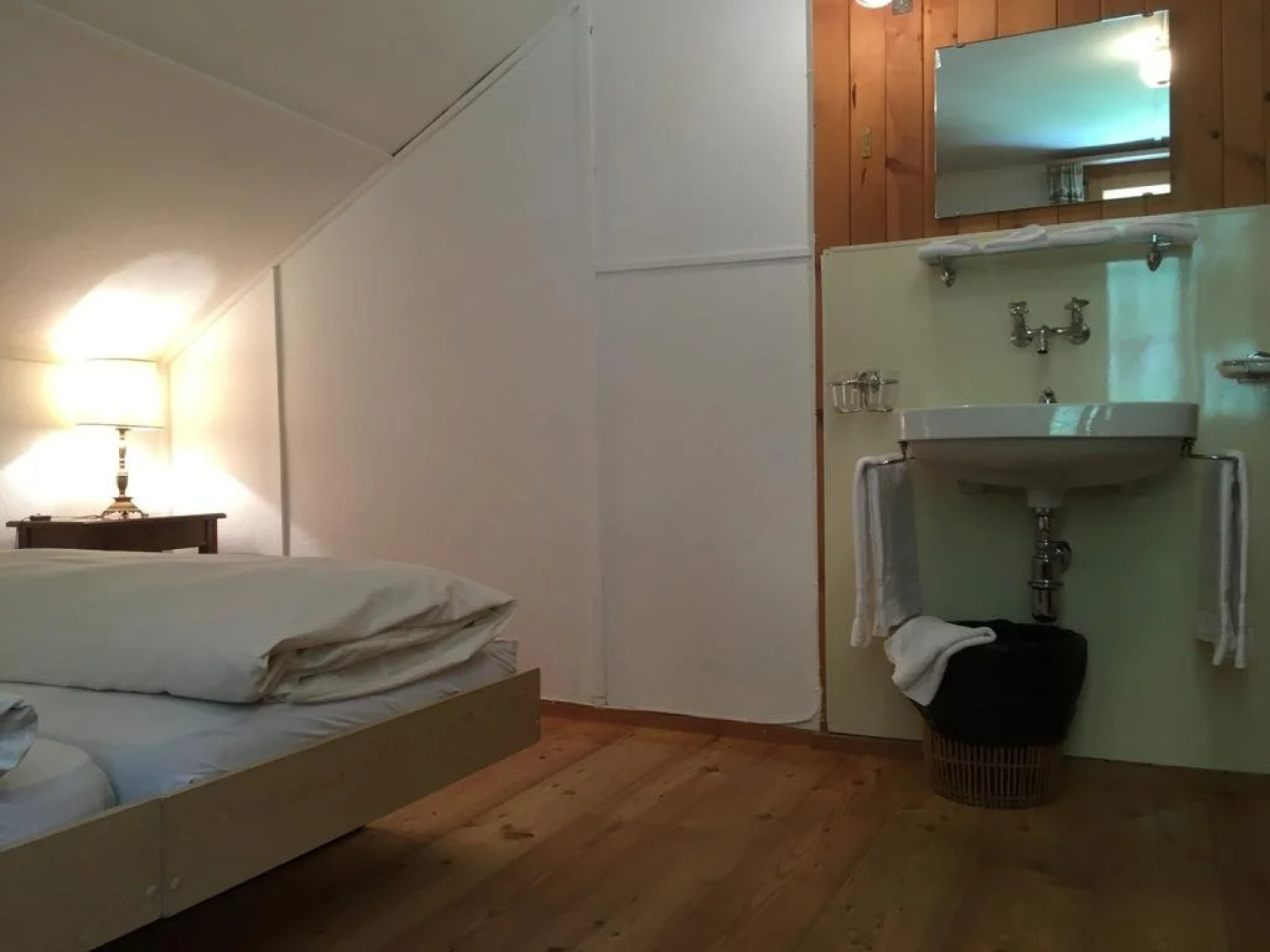 Spinas Gasthaus Val Bever - Hostel