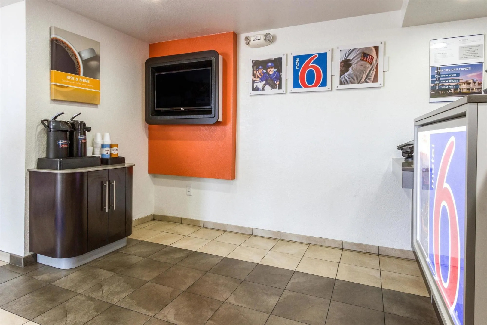 Motel 6 Tempe, AZ – Phoenix Airport – Priest Dr