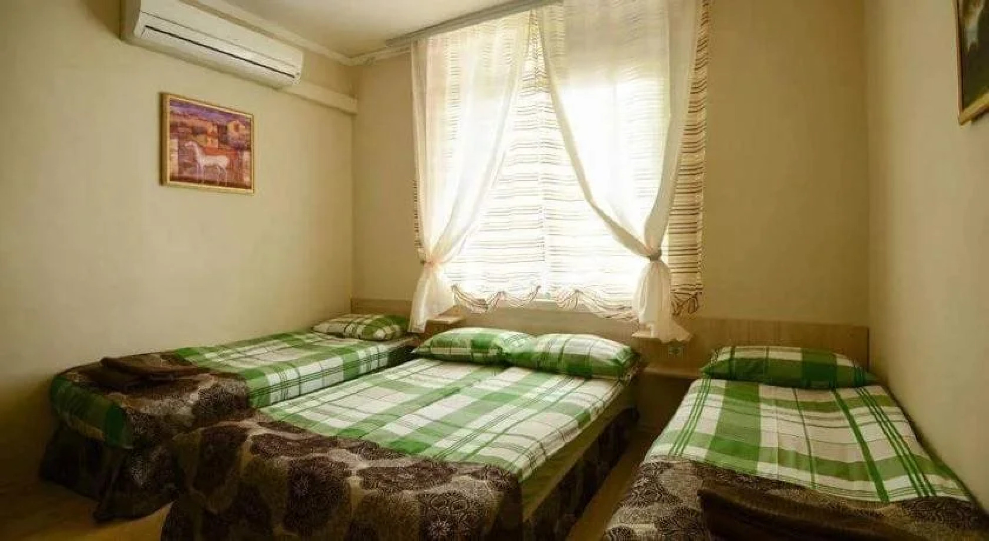 Residence Art Guest Room