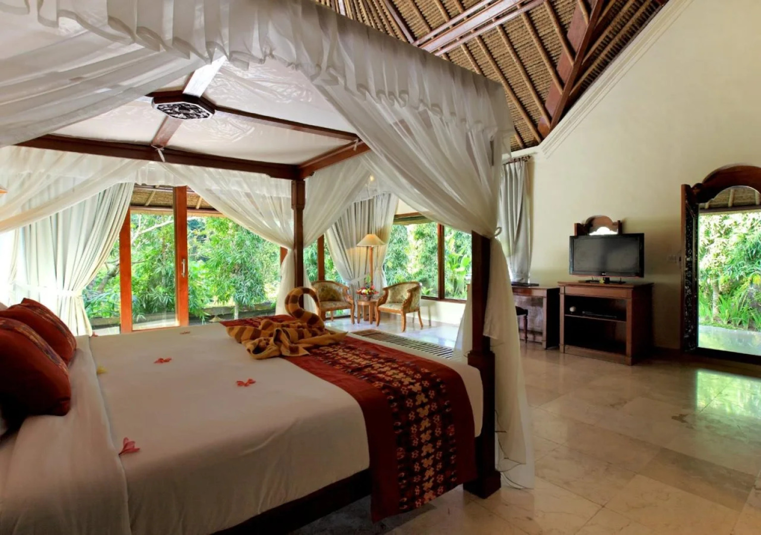 Santi Mandala Villa & Spa