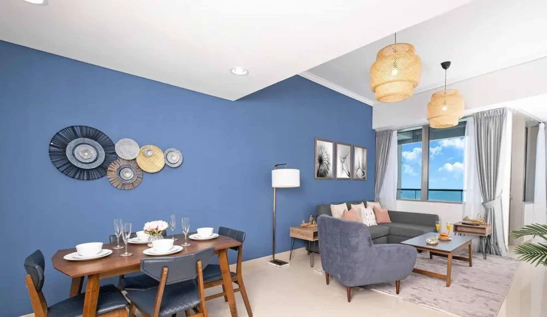 LUX - Marina Ocean View Suite 1