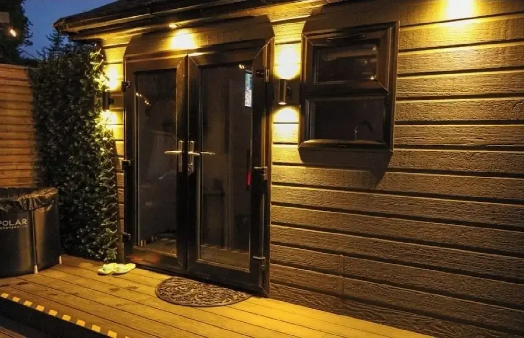 Hottub-nature-familyfriendly-wifi-parking