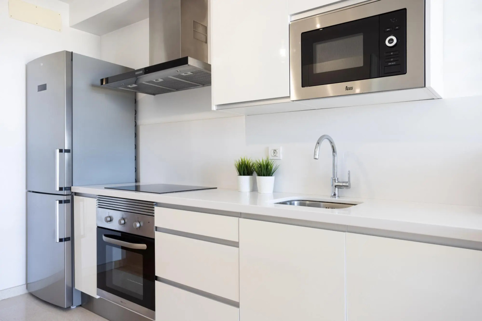 Home2Book Stunning La Quinta, Pool