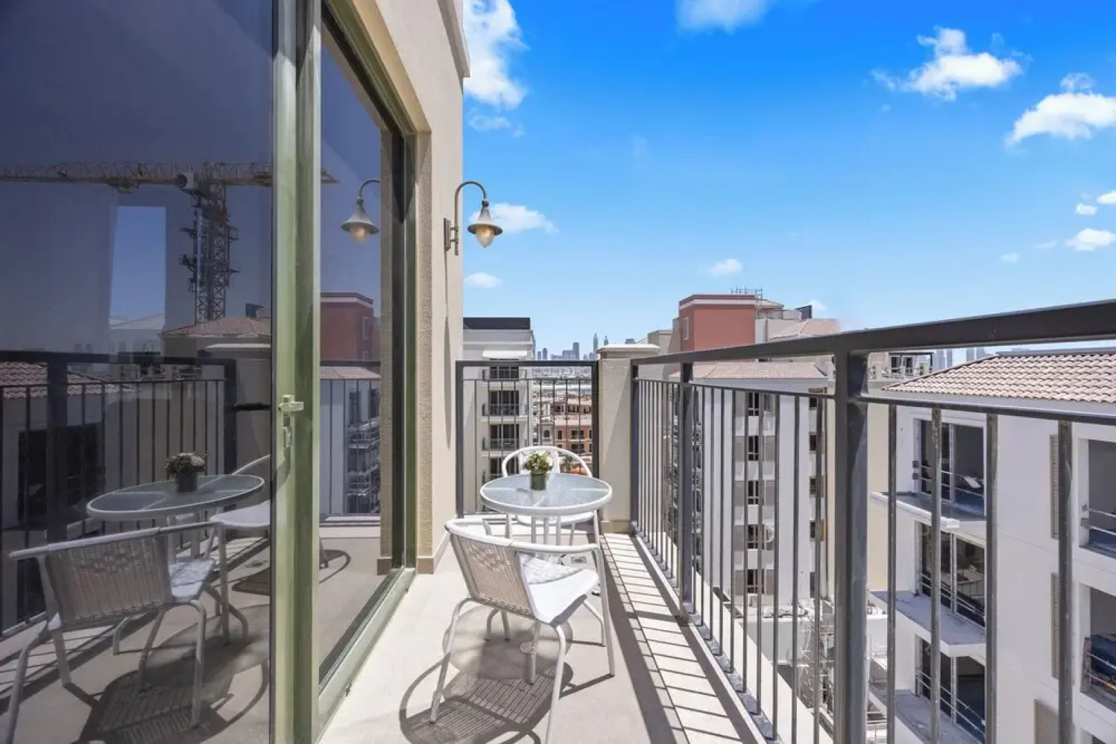 Portside Bliss La Mer 1 BR with Sea View