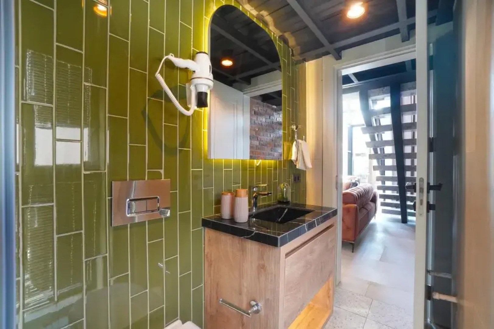 Ayayorgi̇ Homes & Hotels