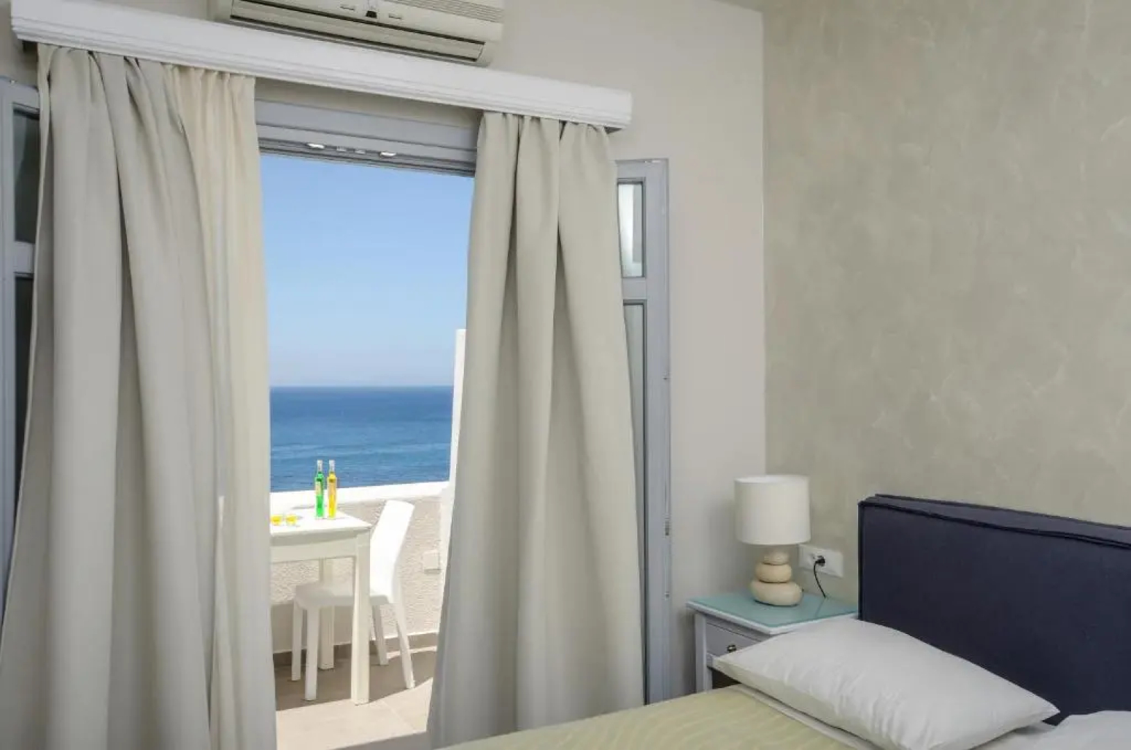 Grotta Hotel