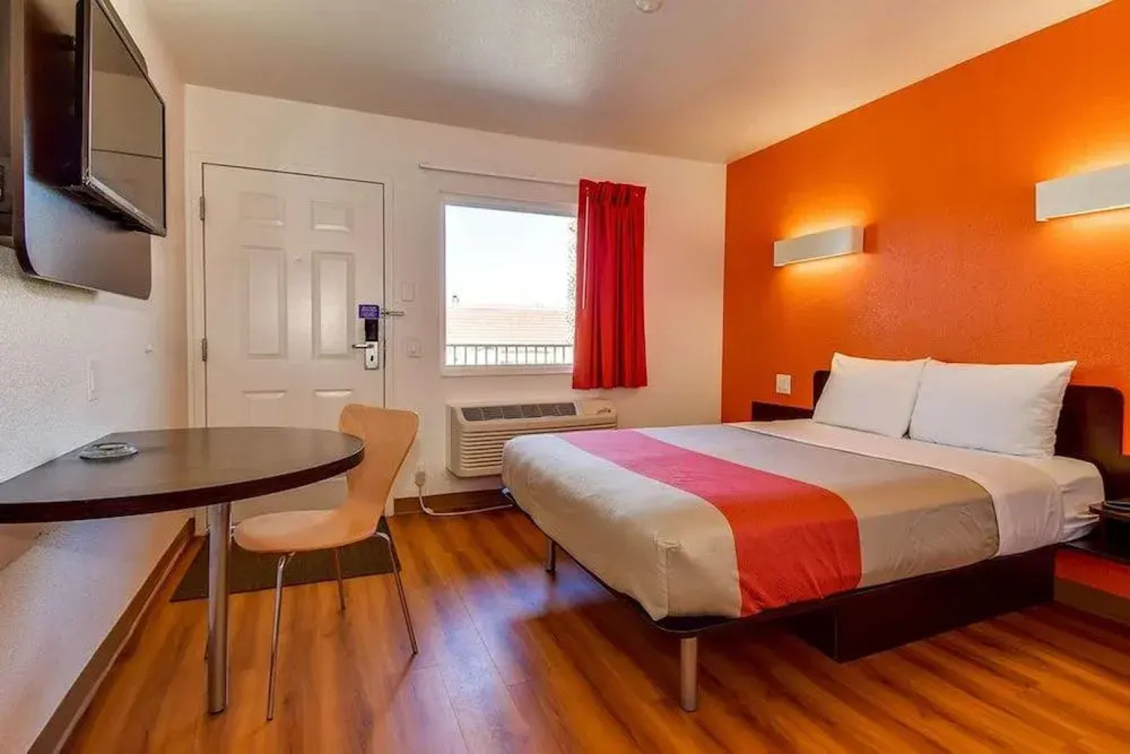 Motel 6 Cleveland East - Macedonia