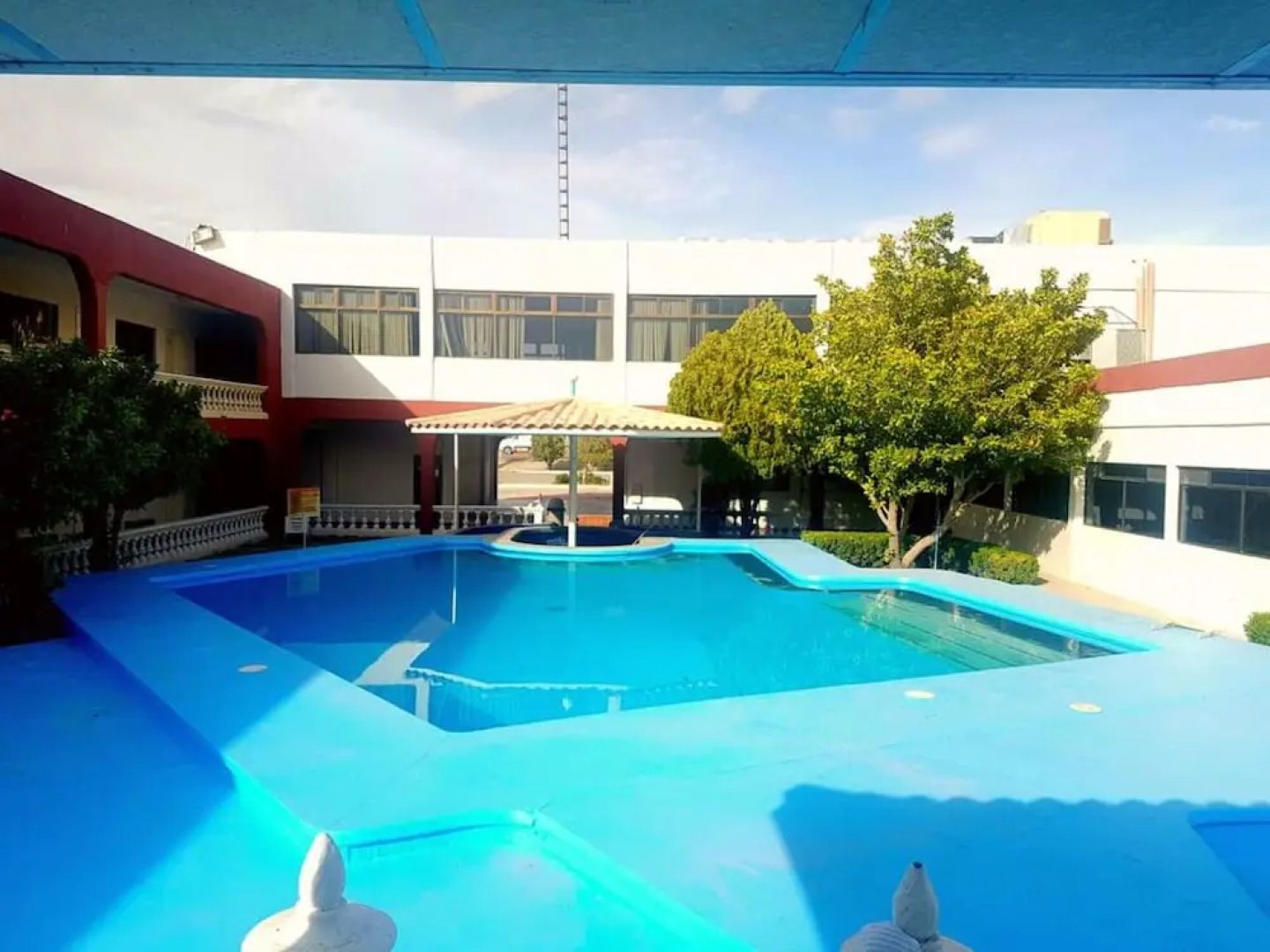 Kavia Meoqui Hotel & Suites