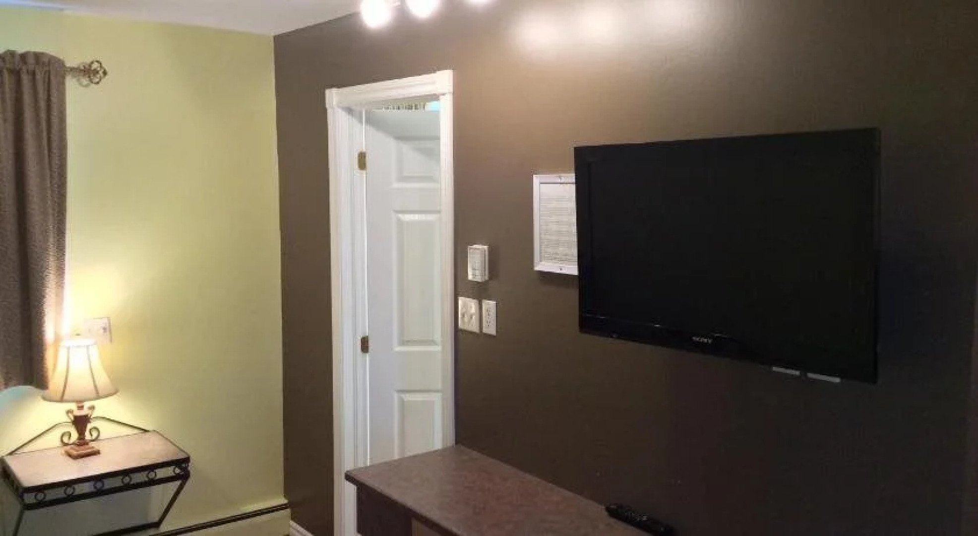 Baker's Lighthouse Motel