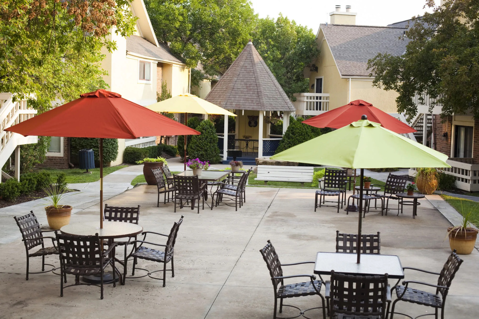 Cloverleaf Suites Kansas City - Overland Park