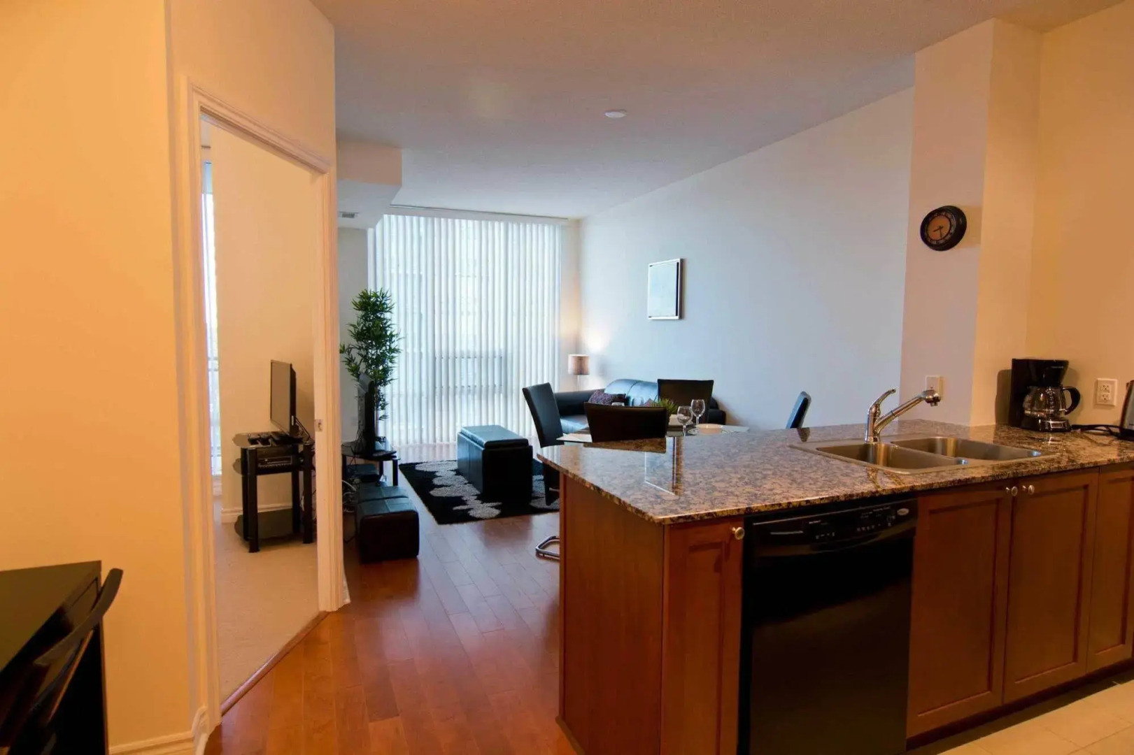 Maplewood Furnished Suites