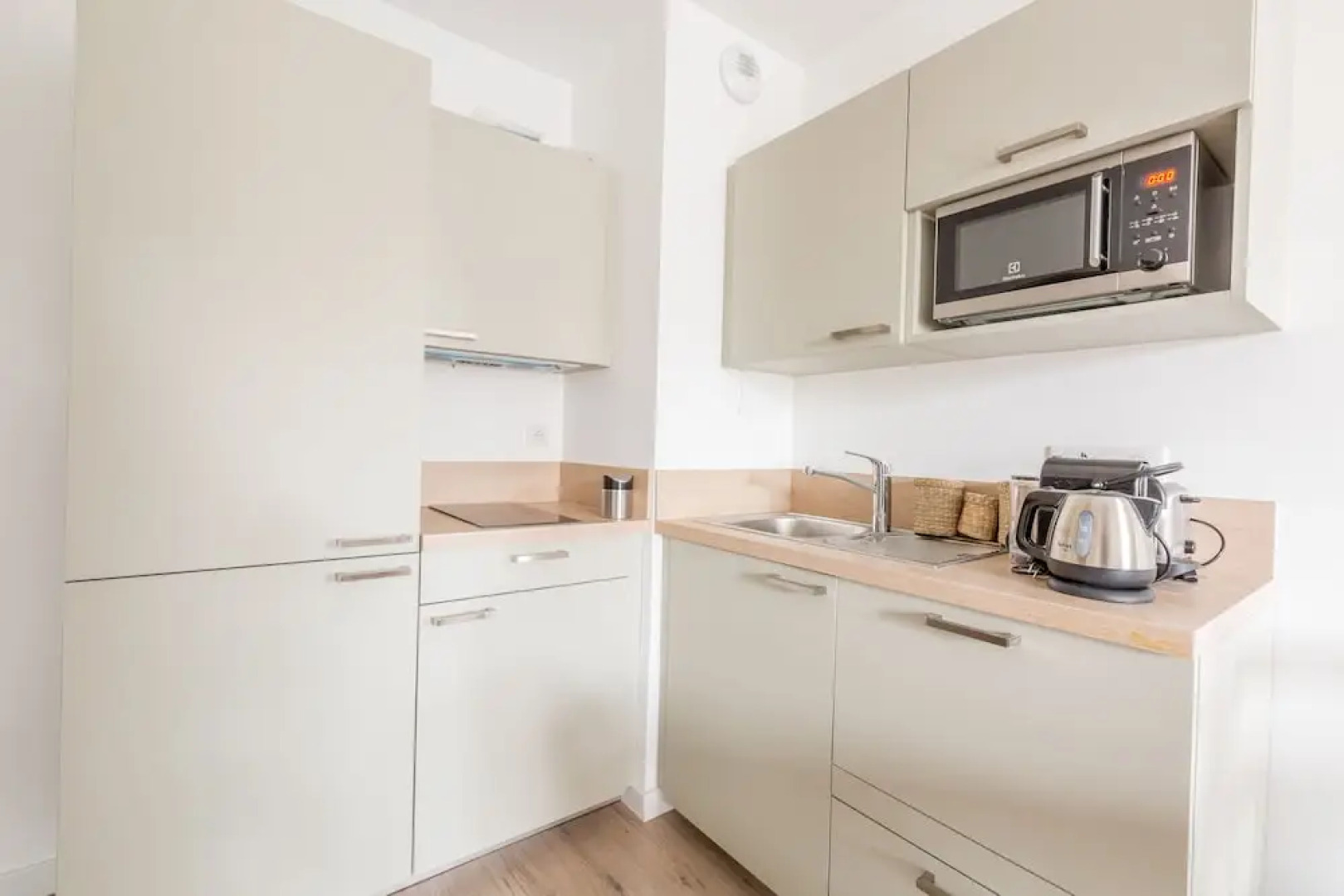 Beautiful Residence  Paris & Versailles