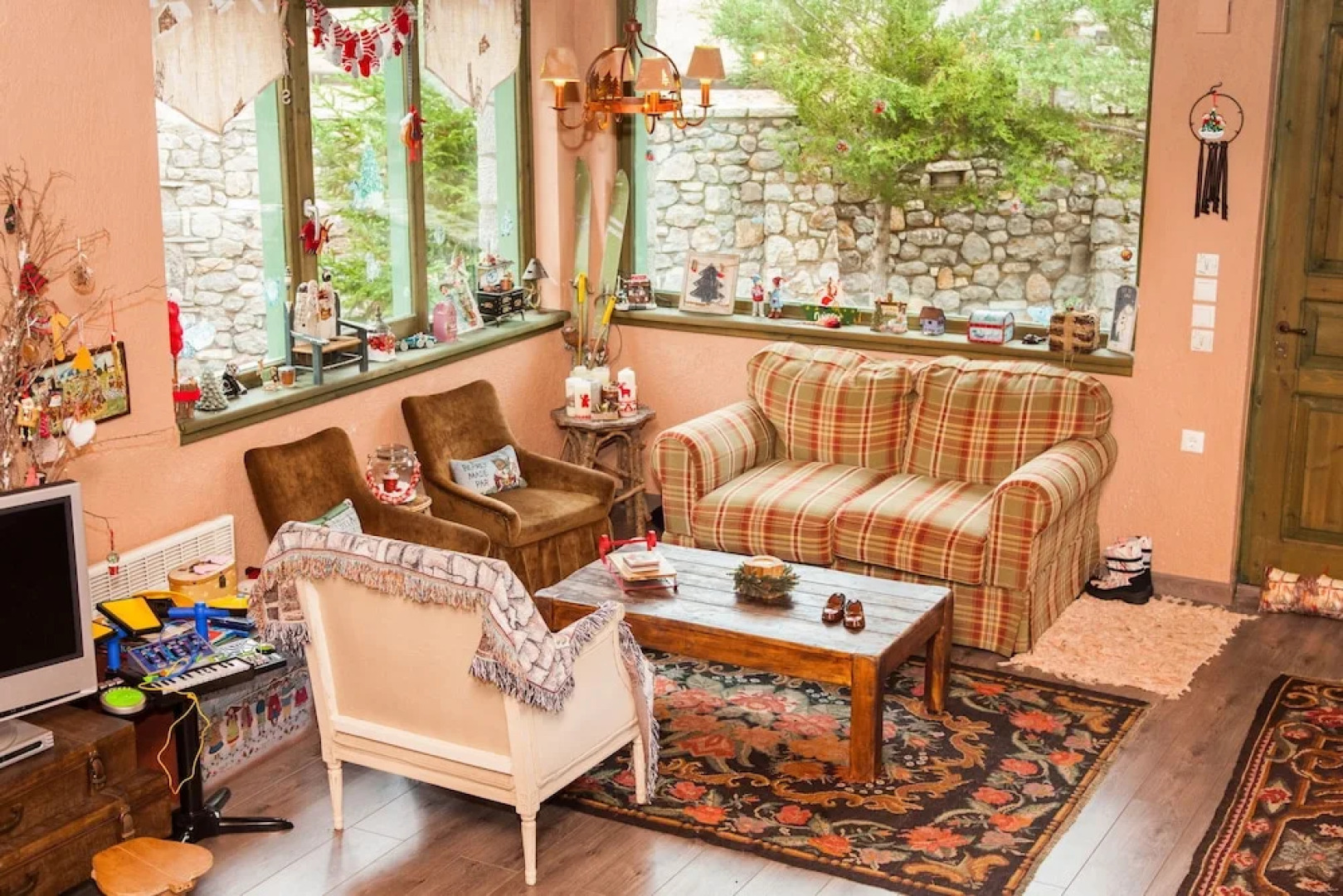 Utopia Mountain Chalet