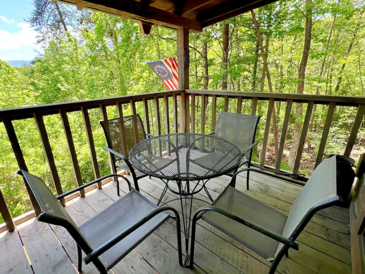 Bearadise Found 2 Bedroom Cabin by RedAwning