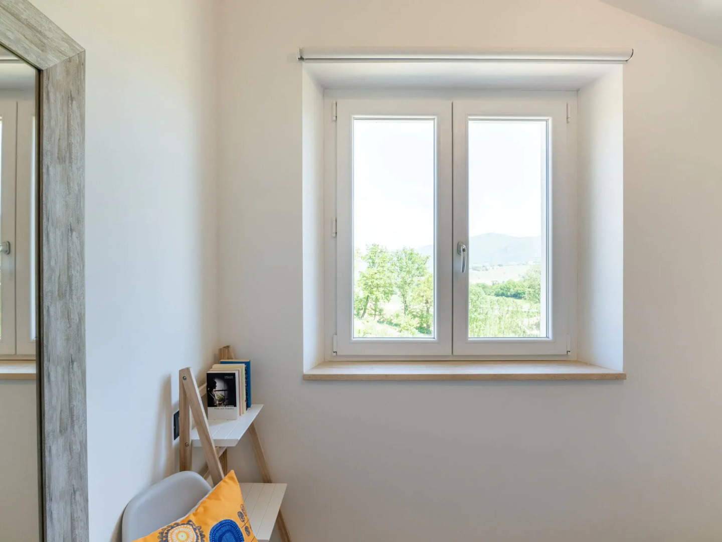 Rural apartment in Matelica with shared pool