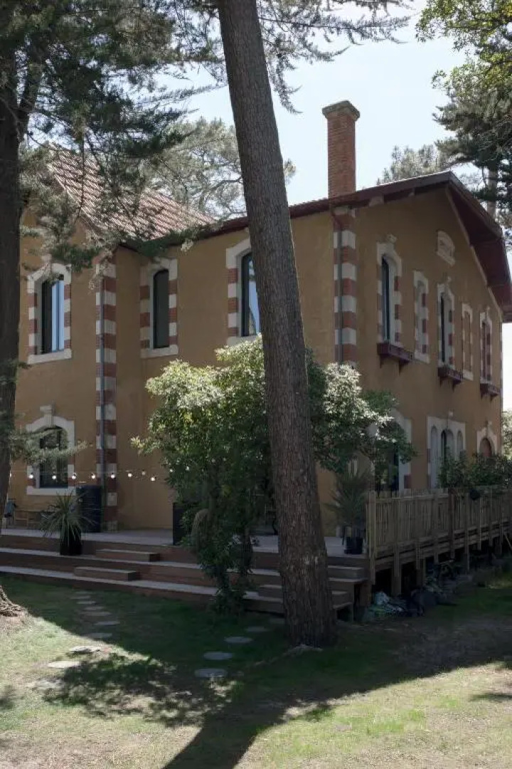 Pyla: Feel-Good Family Home, 2 Min Walk From Beach