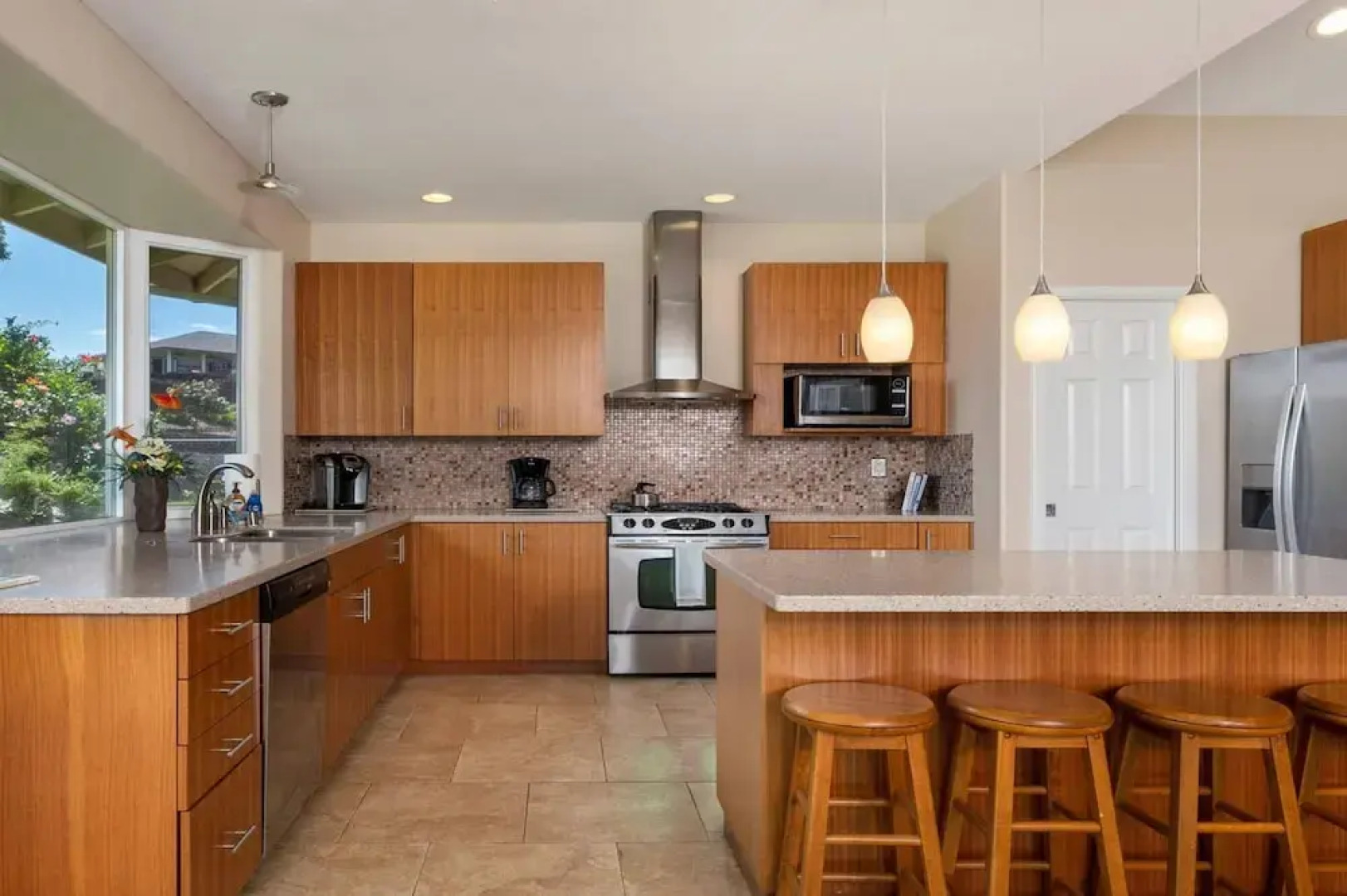 Big Island Awamoa Hale by Coldwell Banker Island Vacations