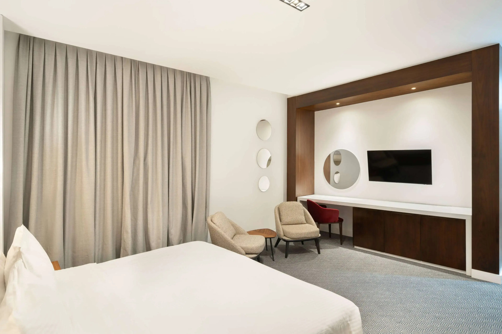 Ramada Hotel & Suites by Wyndham Erbil 32 Park