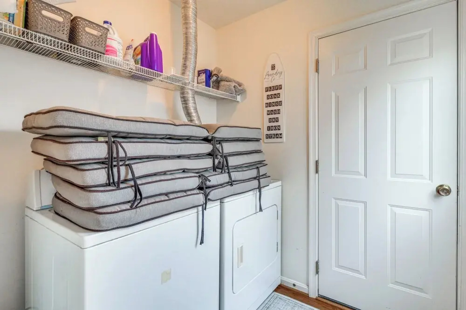 2 Blocks to Potomac River: Gem in Colonial Beach!