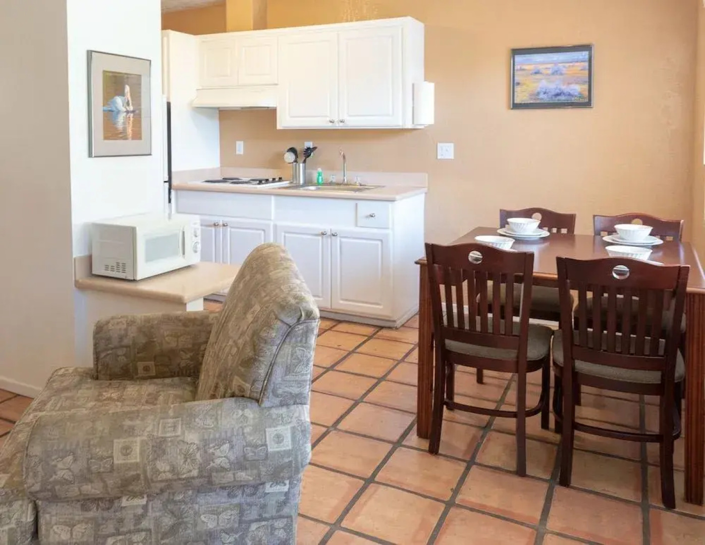 Tuscany Manor Suites - Clothing Optional