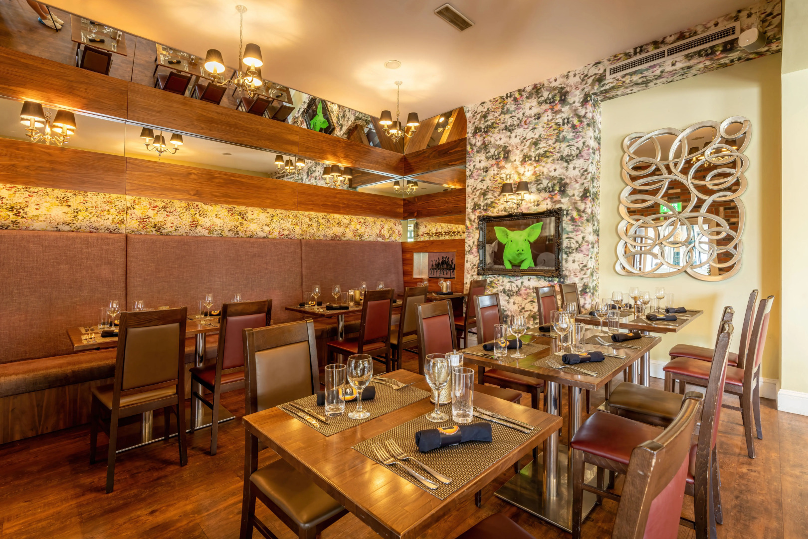 The Inn Boutique Hotel Bar and Restaurant