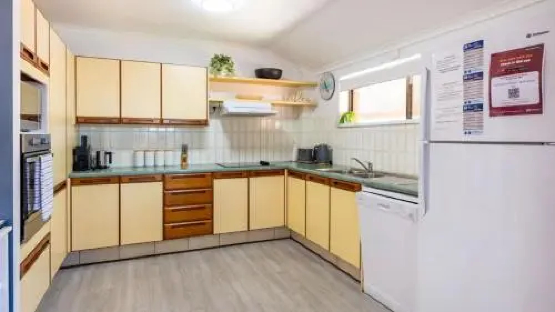 Spacious Family unit with Incredible views.