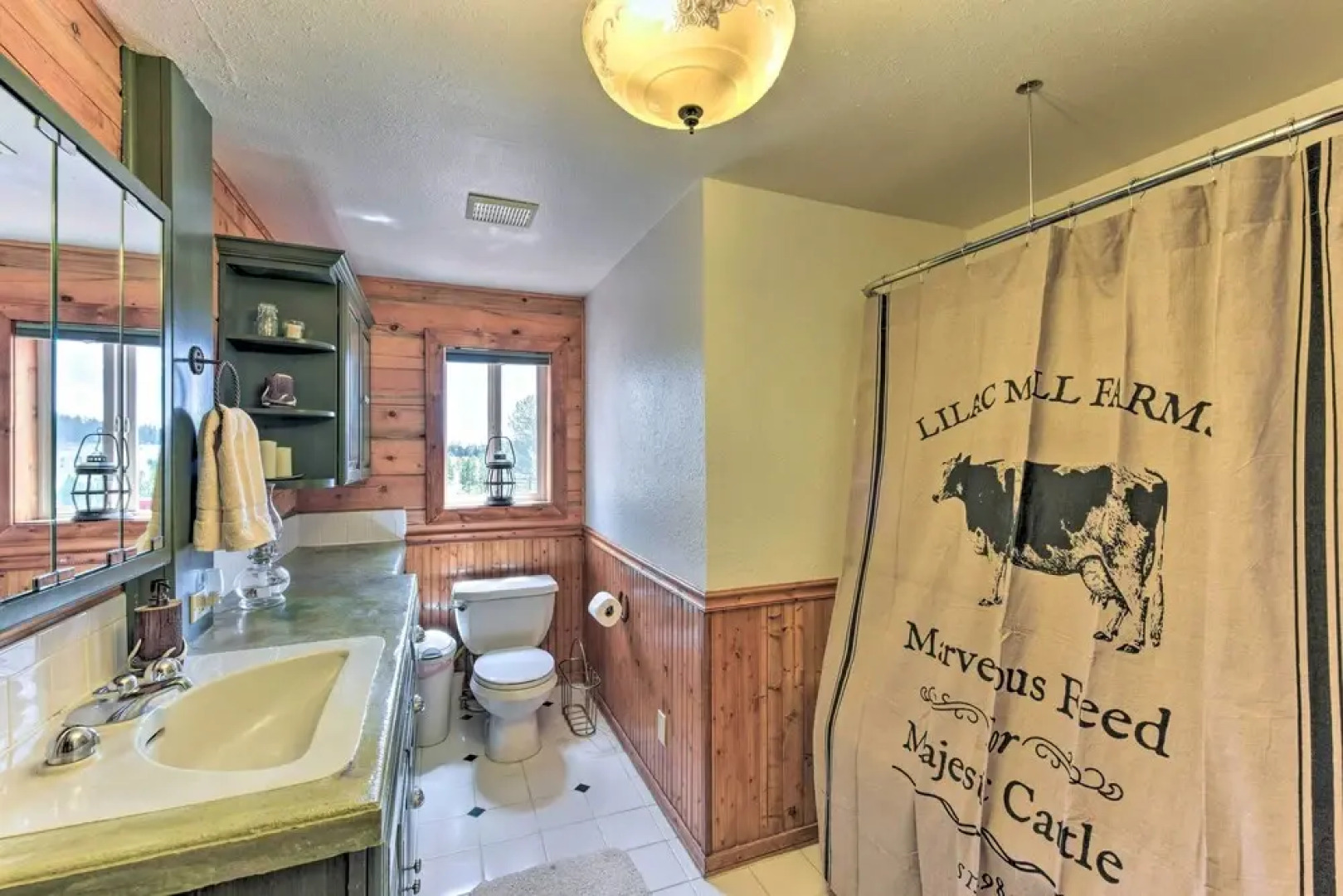 Secluded Cotopaxi Cabin w/ Panoramic Mtn Views