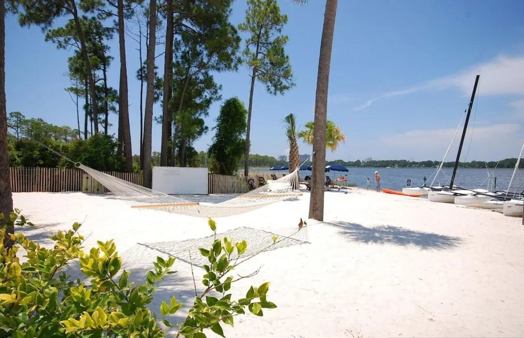 Baypine Cottages 8873