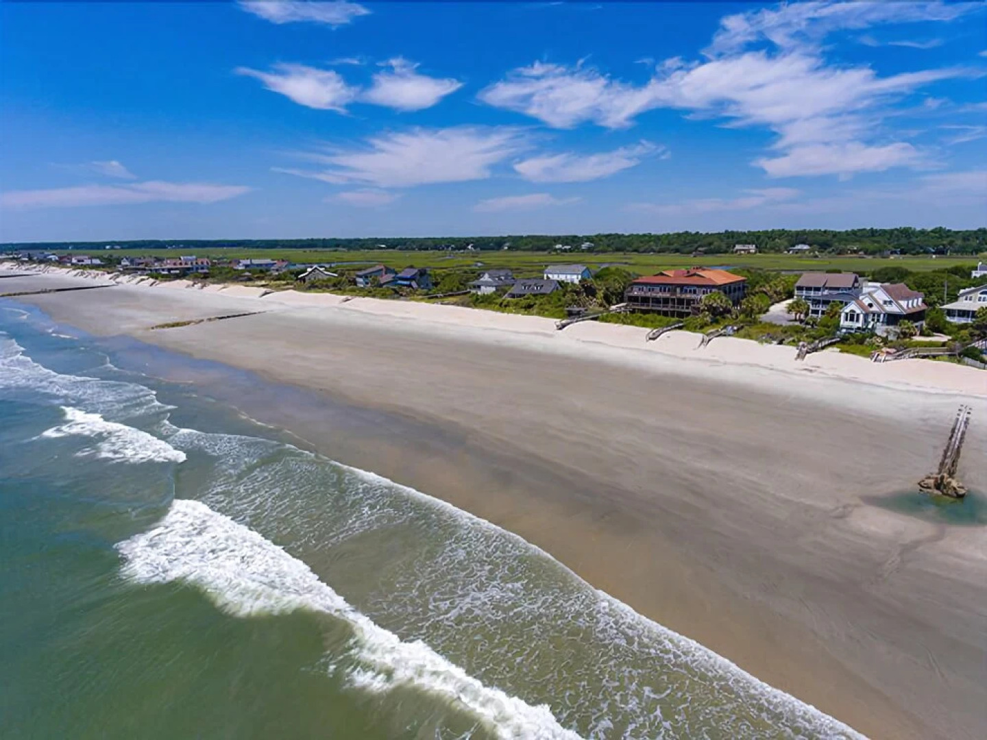 2000 Arthur Oxner 8 Br home by RedAwning