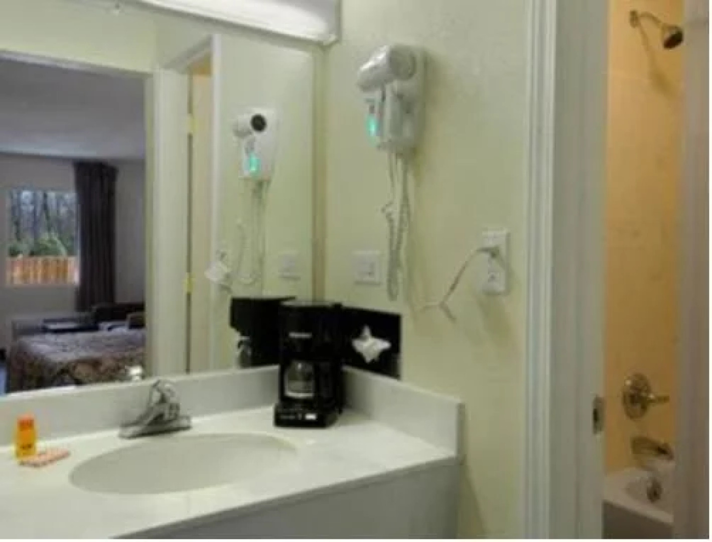 Candlelight Inn & Suites - Montgomery