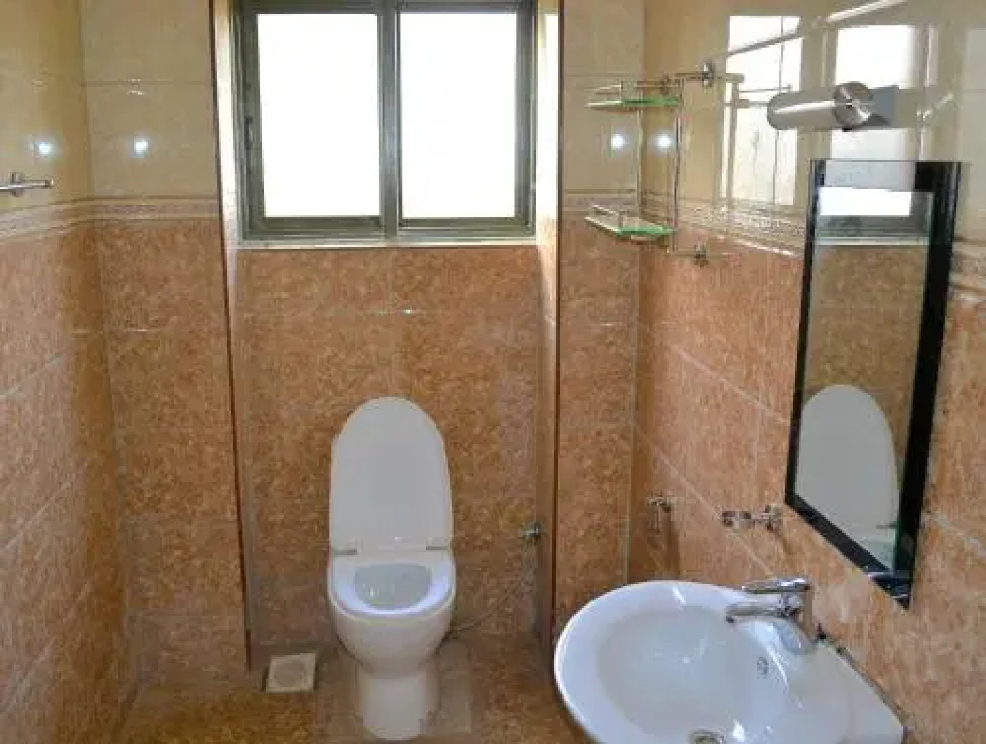 Petit Saigon Beach Hotel