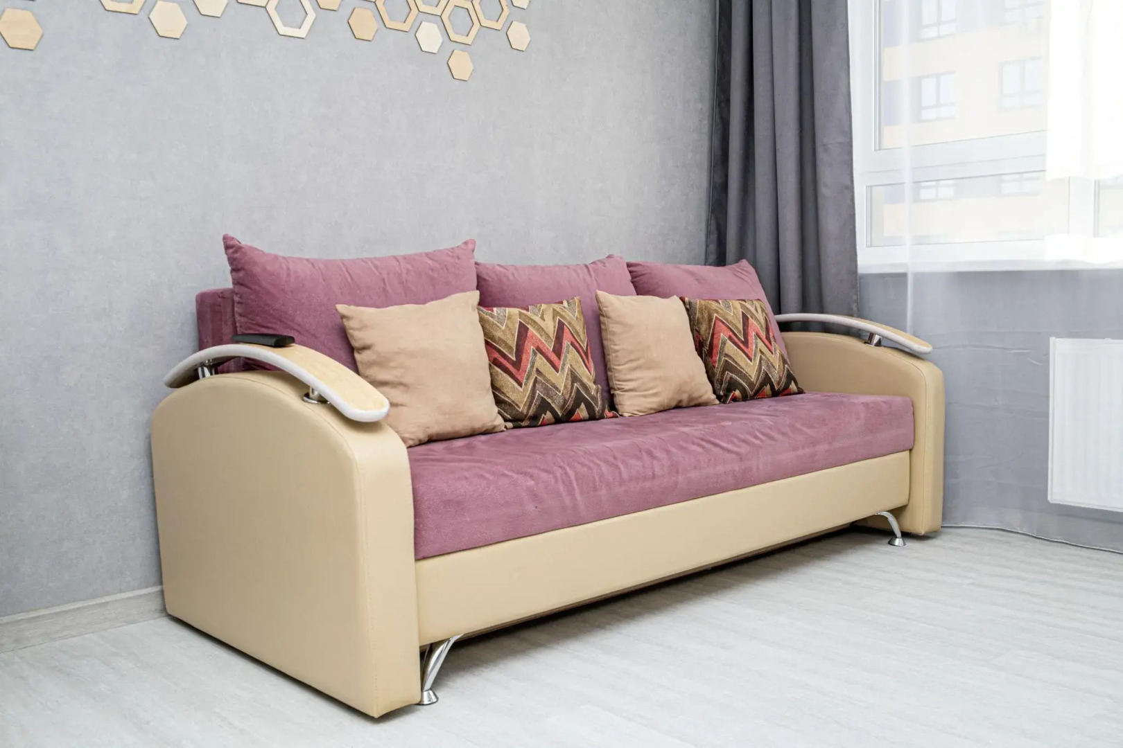 SunSet (СанСет) на улице Героя Советского Союза Аристархова