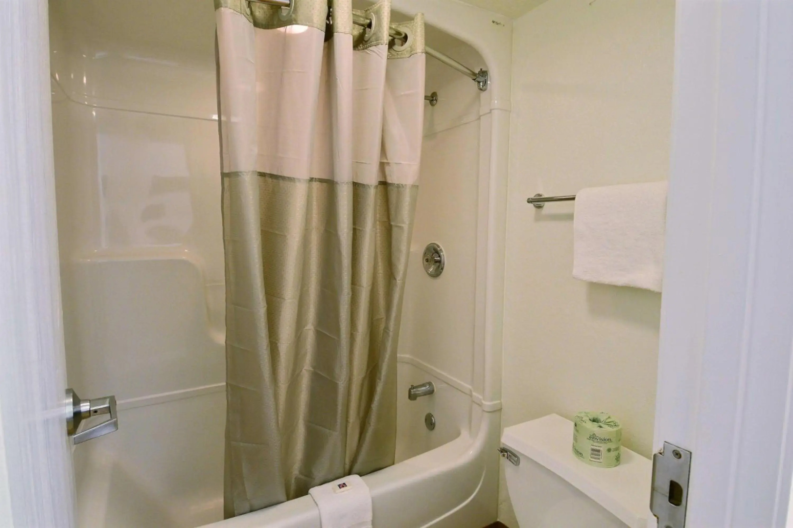 Motel 6 Tewksbury, MA - Boston