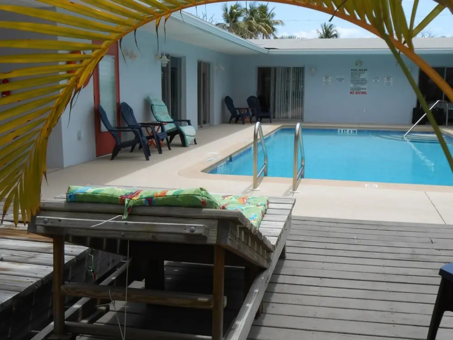 Sunshine Island Inn
