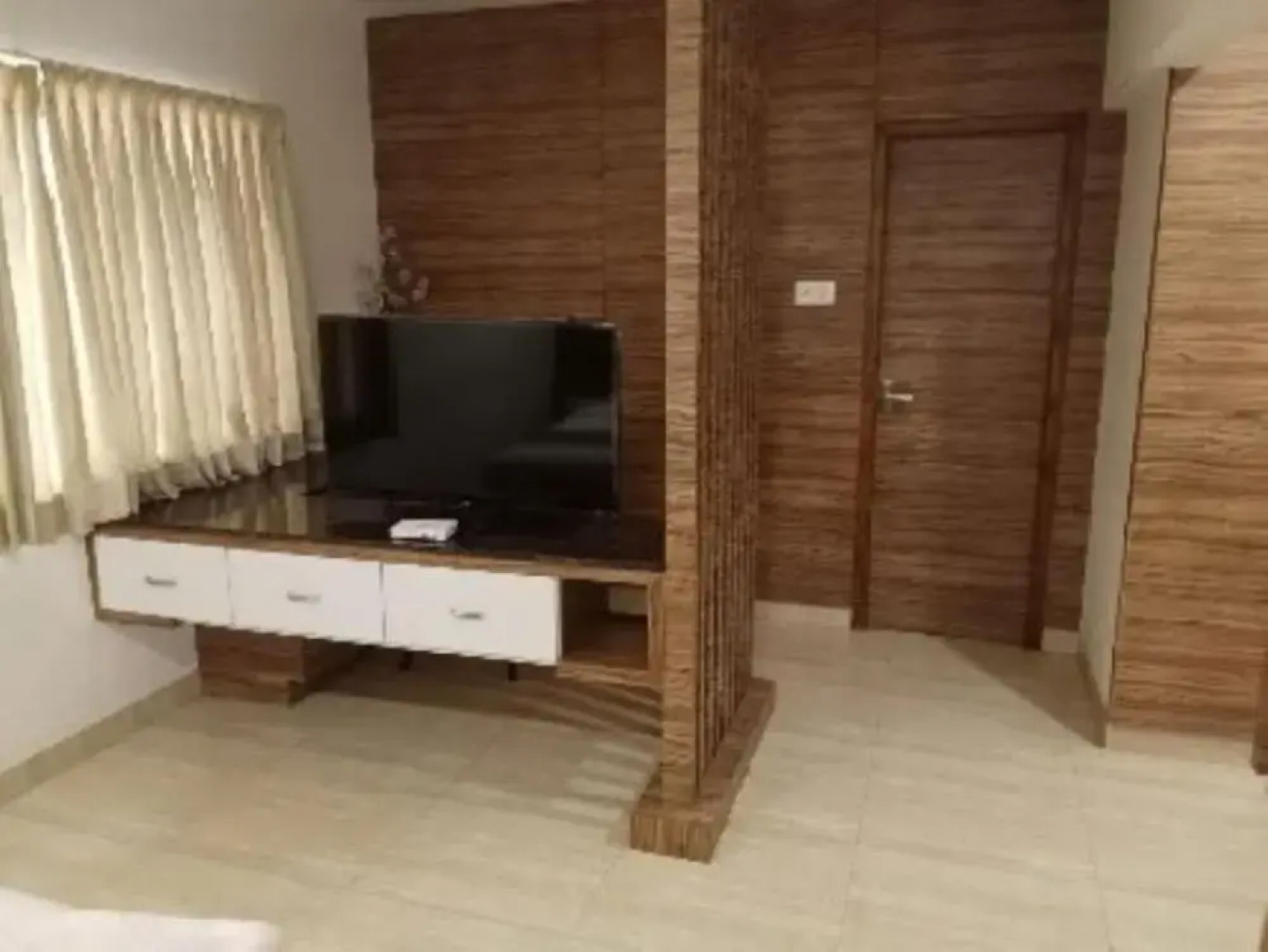 Hotel Adhikrishna Arcade