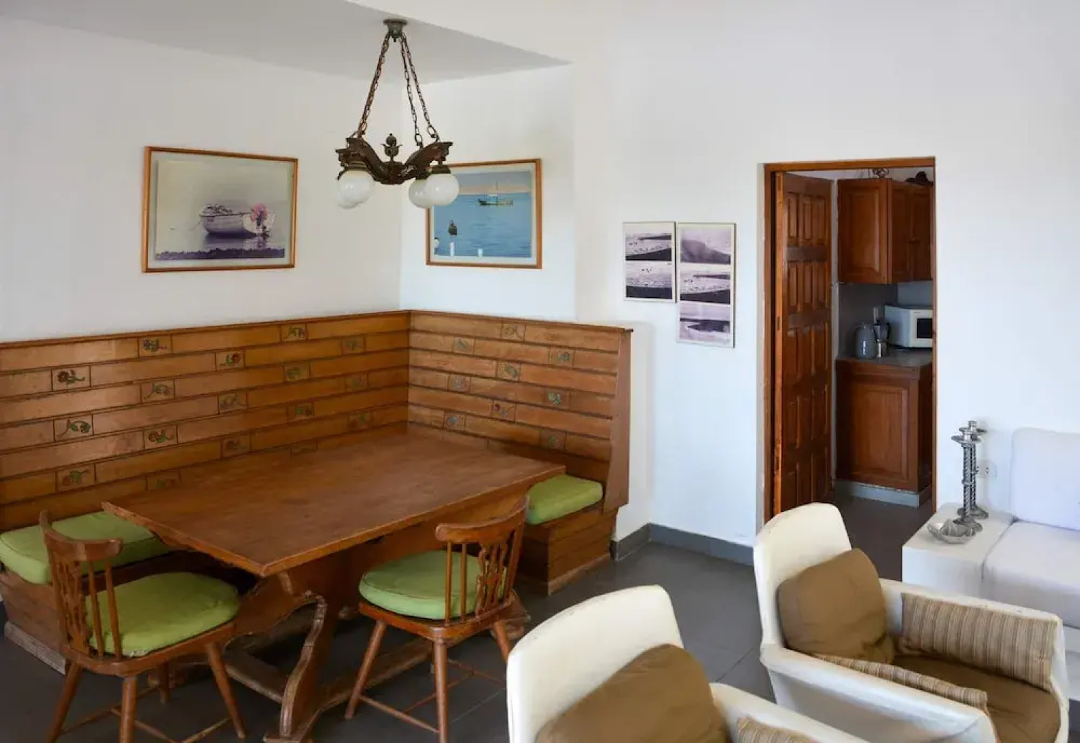 w Modern 5BR With Private Pool in Paracas