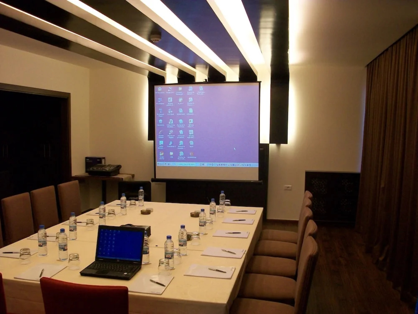 One to One Hotel & Apartments